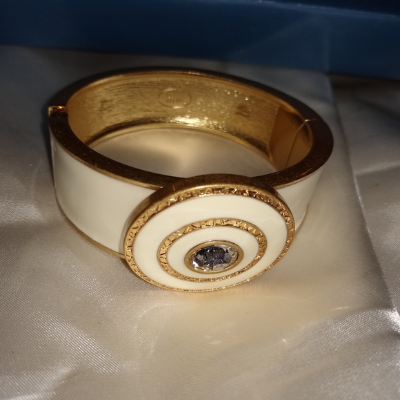 Bracelet Beautiful Lia Sophia Bracelet Alabaster / Gold Trim - Picture 9 of 11